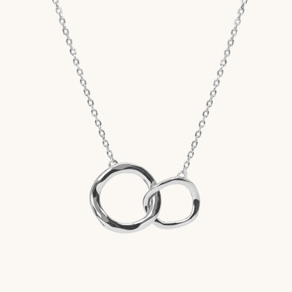 Connected Necklace Silver